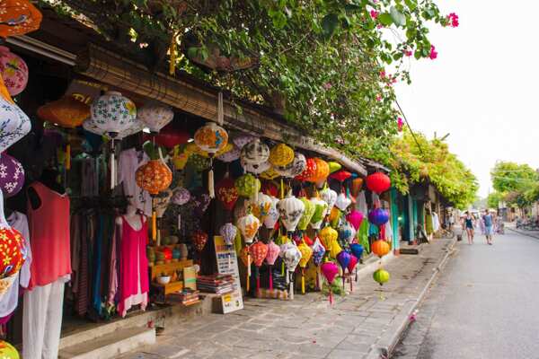 Essence of Vietnam: Discover Hanoi, Halong Bay, Hoi An, and Hue 10-Day