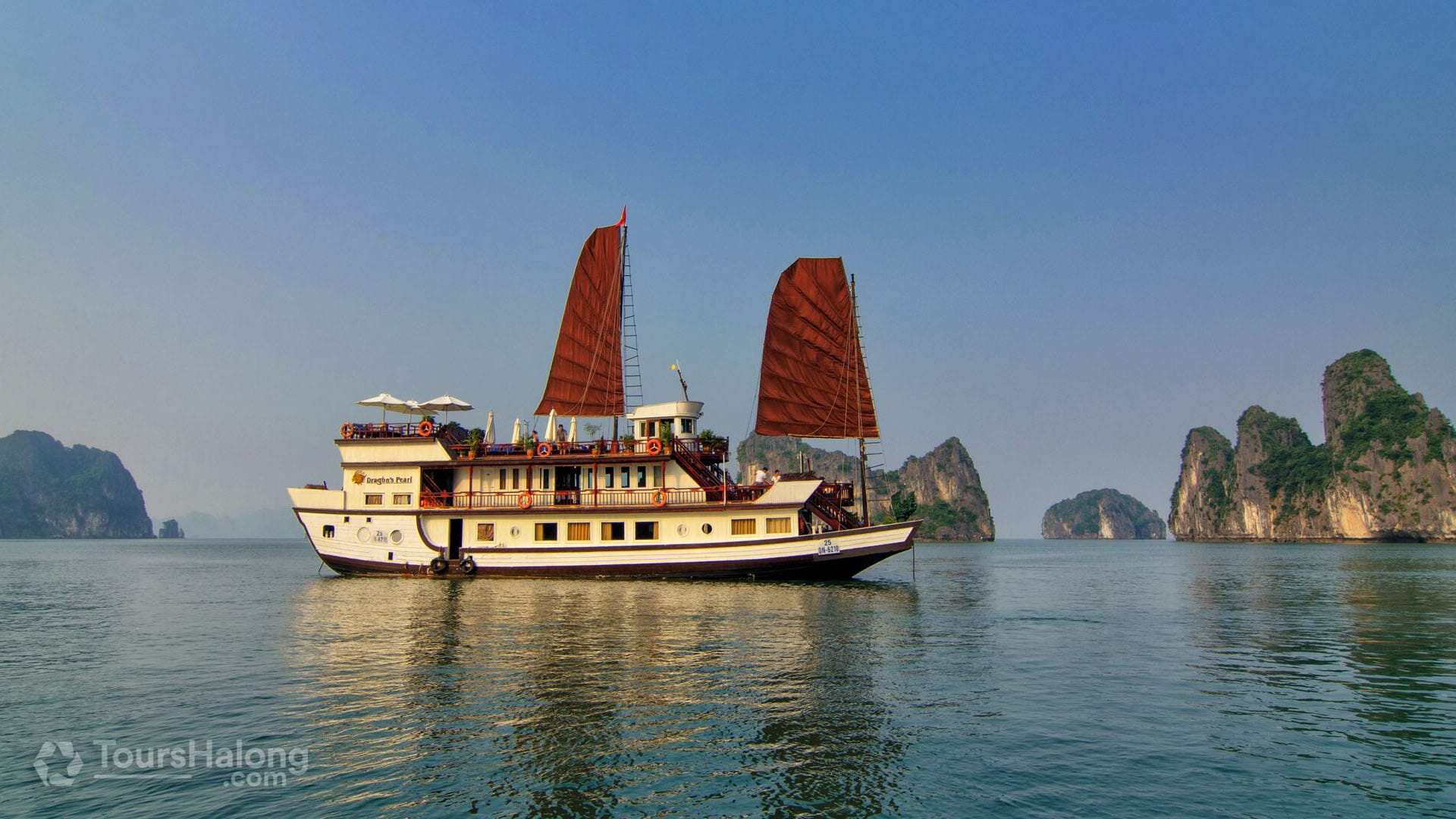 Dragon Pearl Cruise Halong Bay