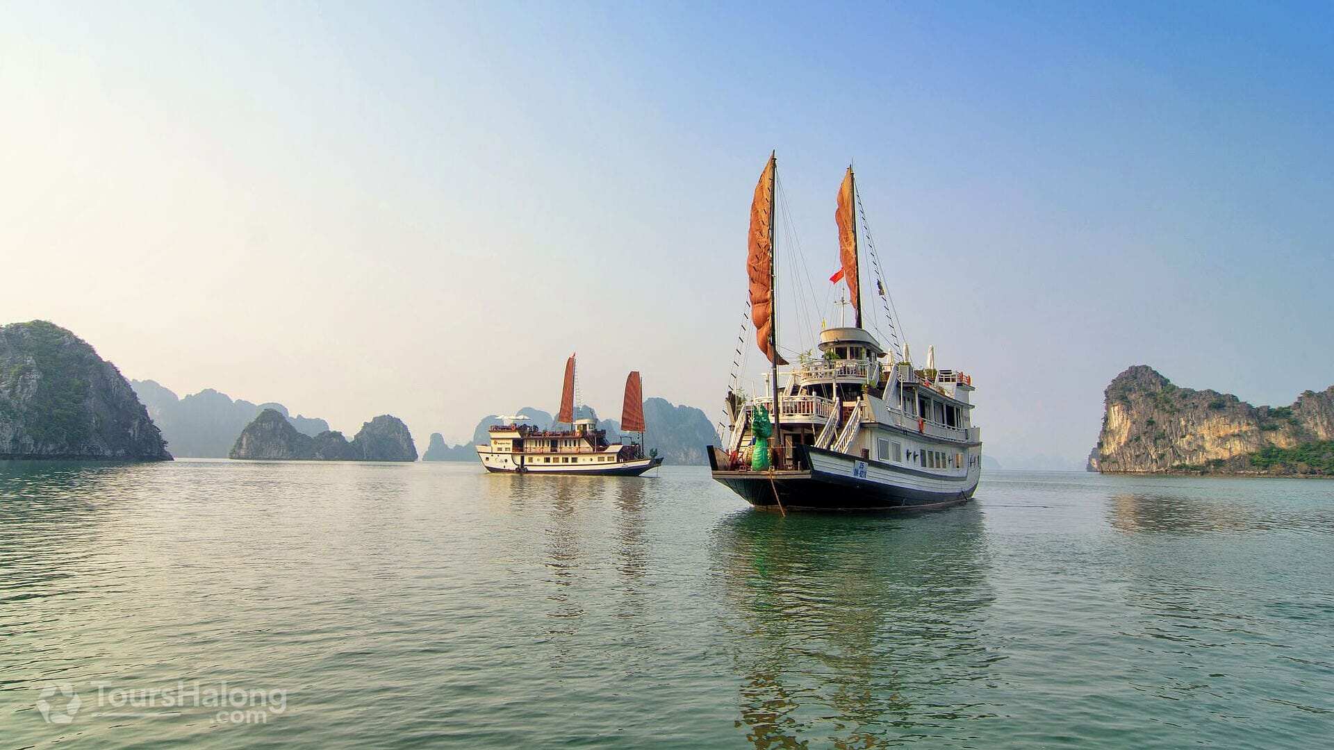 Dragon Peal Junk Cruise Halong Bay 3 Days 2 Nights