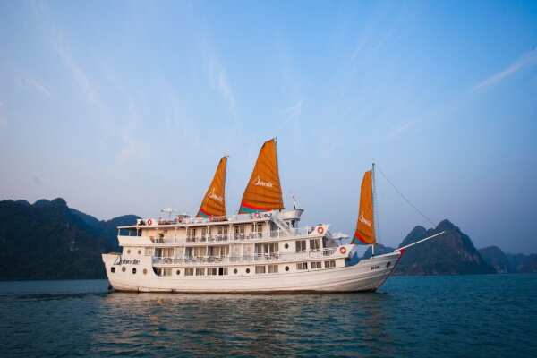 Aphrodite Cruises Halong Bay 2 Days 1 Night