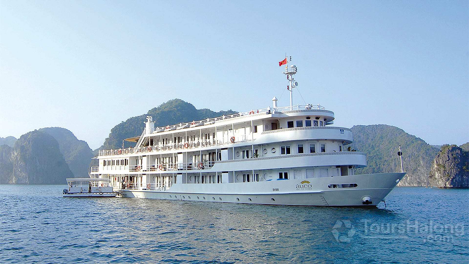 The Au Co Cruises Halong Bay