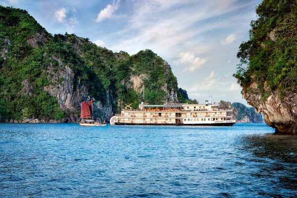 Emeraude Classic Cruises Halong Bay