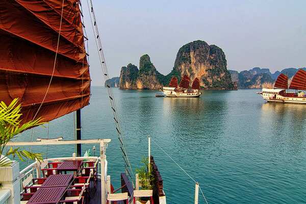 Hanoi & Halong Bay plus Mountain Resort - 6 Days