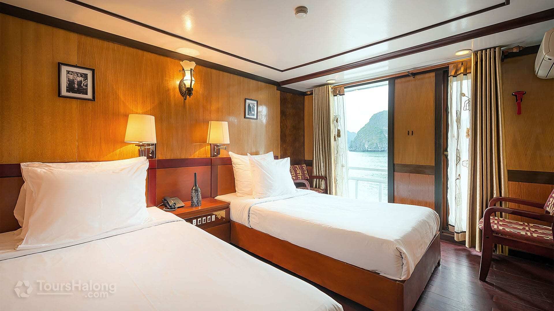 La Vela Classic Cruise Halong Bay 2 Days 1 Night