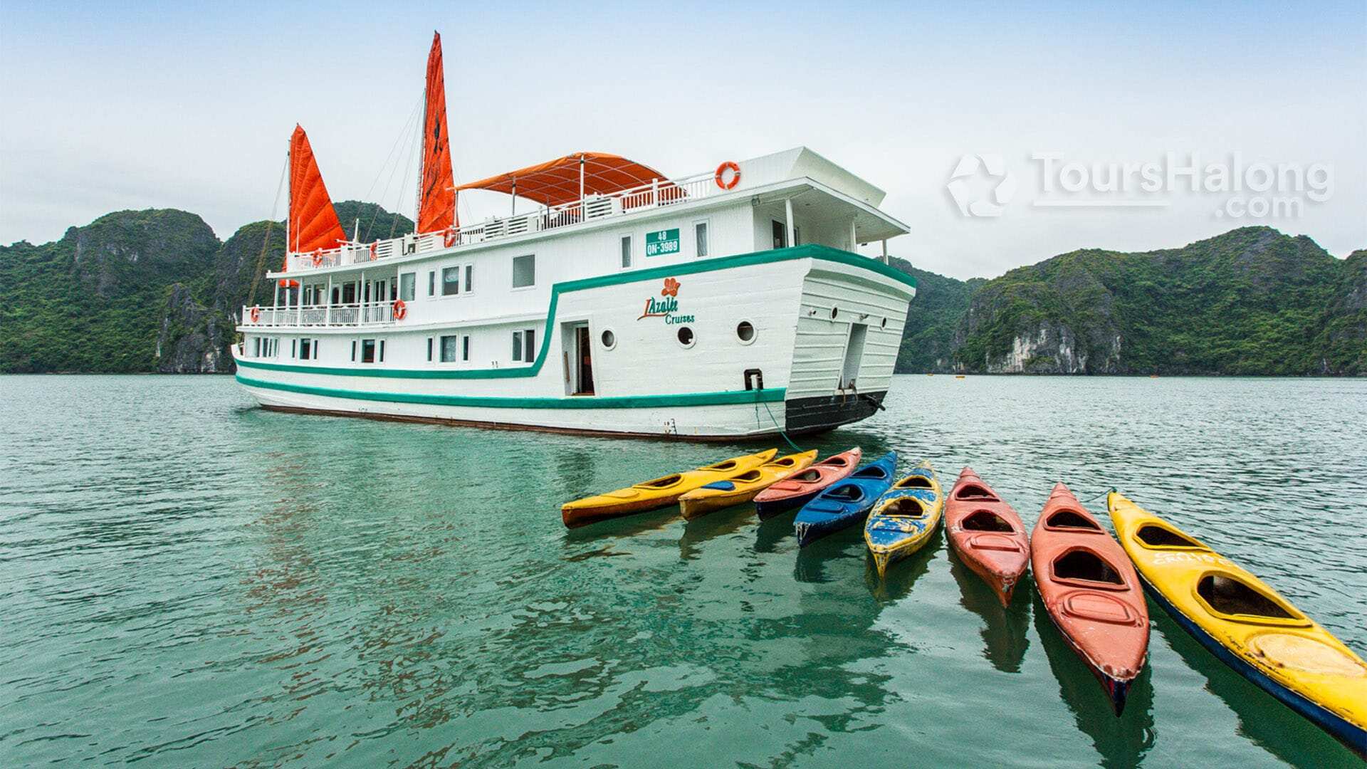 L’Azalée Cruises Halong Bay 2 Days 1 Night