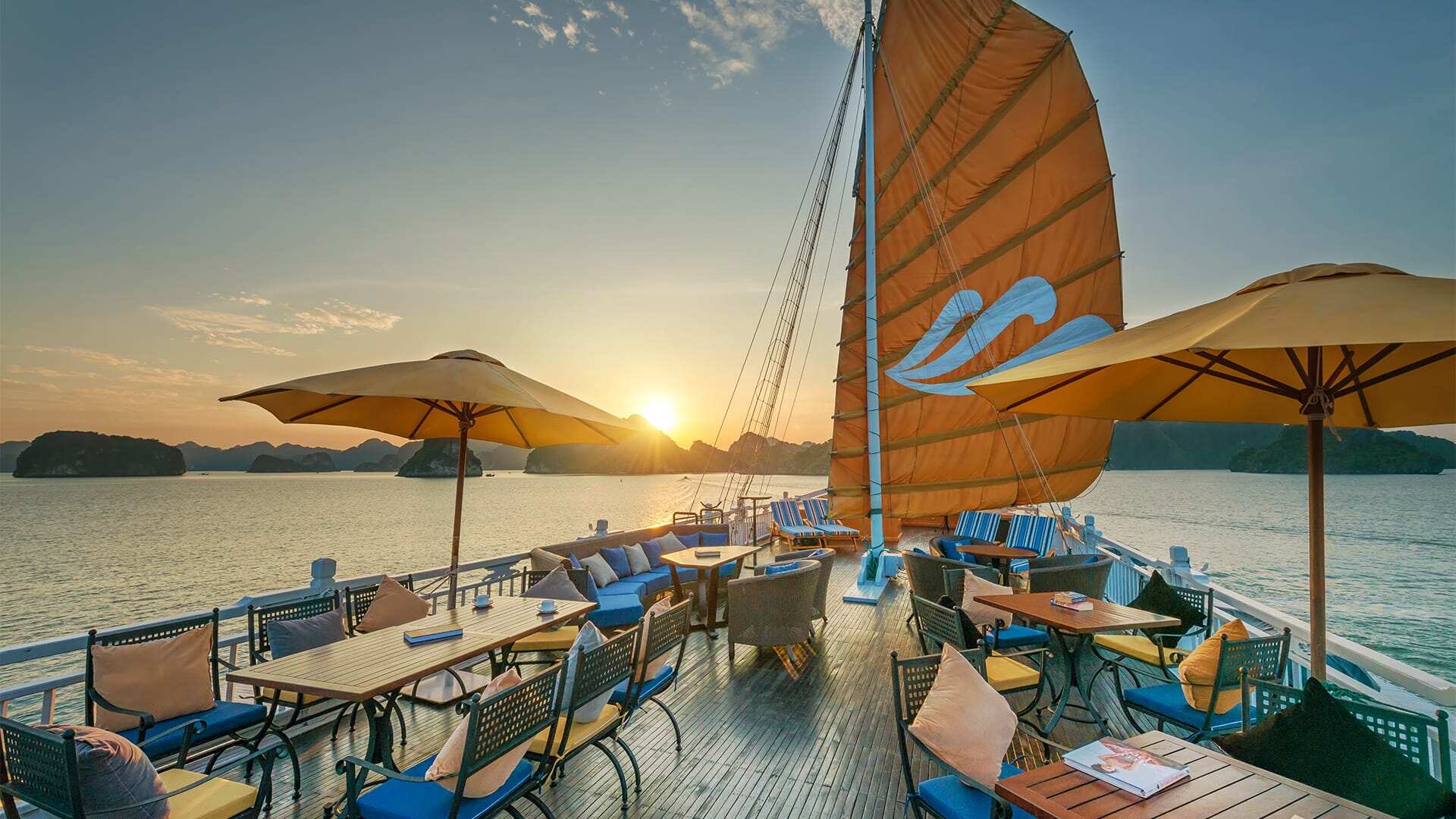 Paradise Luxury Cruises Halong Bay 3 Days 2 Nights