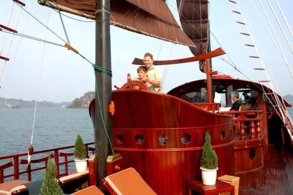 Red Dragon Cruises Halong Bay 2 Days 1 Night