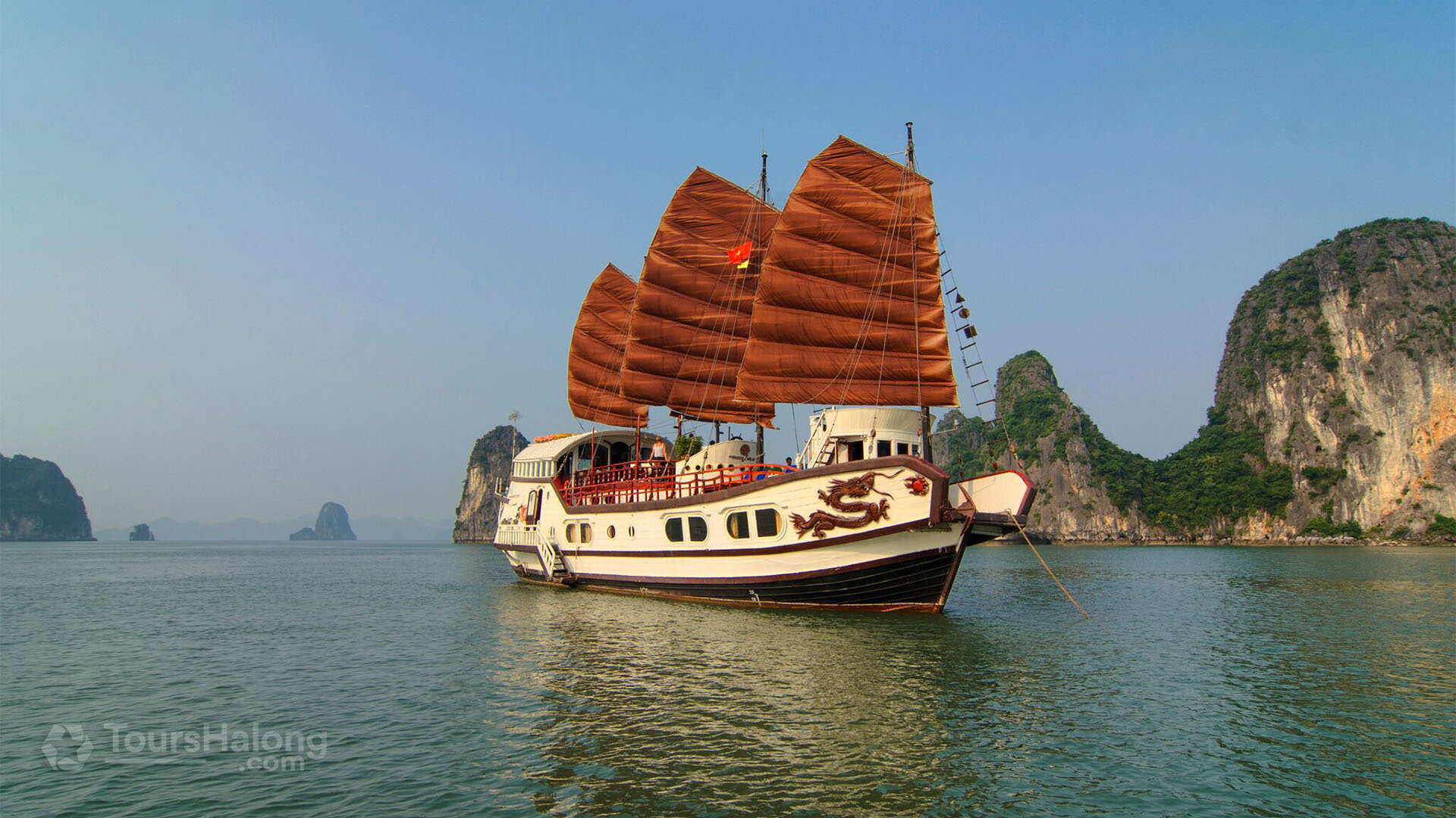 Red Dragon Cruises Halong Bay