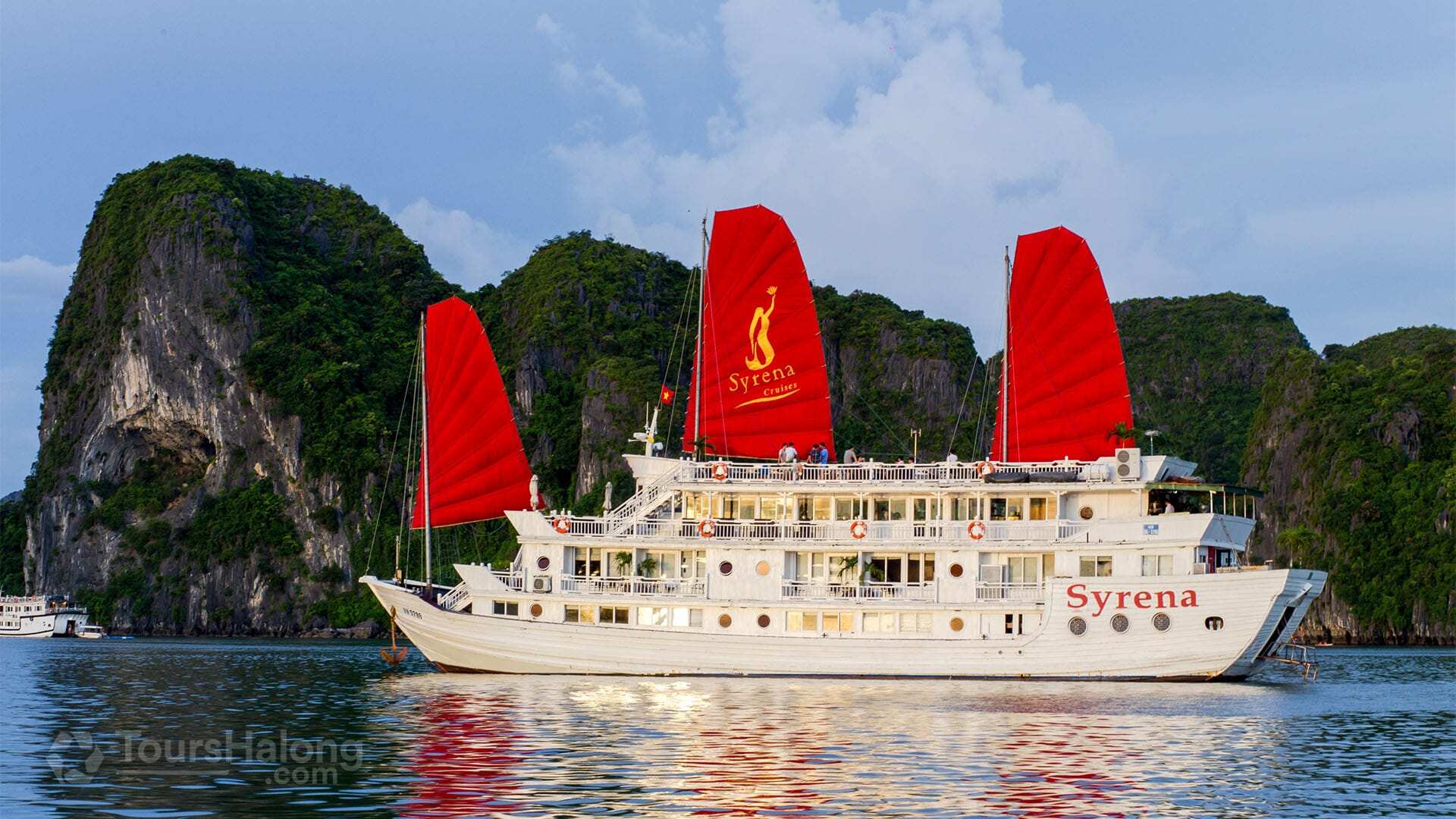 Syrena Cruises Halong Bay