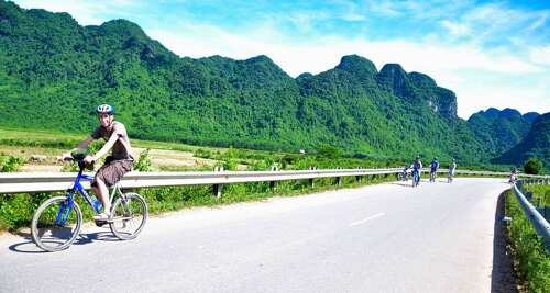Vietnam Highlight Tour with some biking - 21 Days