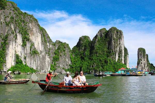 Vietnam Superior Tour Package 18Days/17Nights